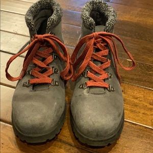 White mountain hiking boots